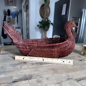Vintage large turkey basket brown